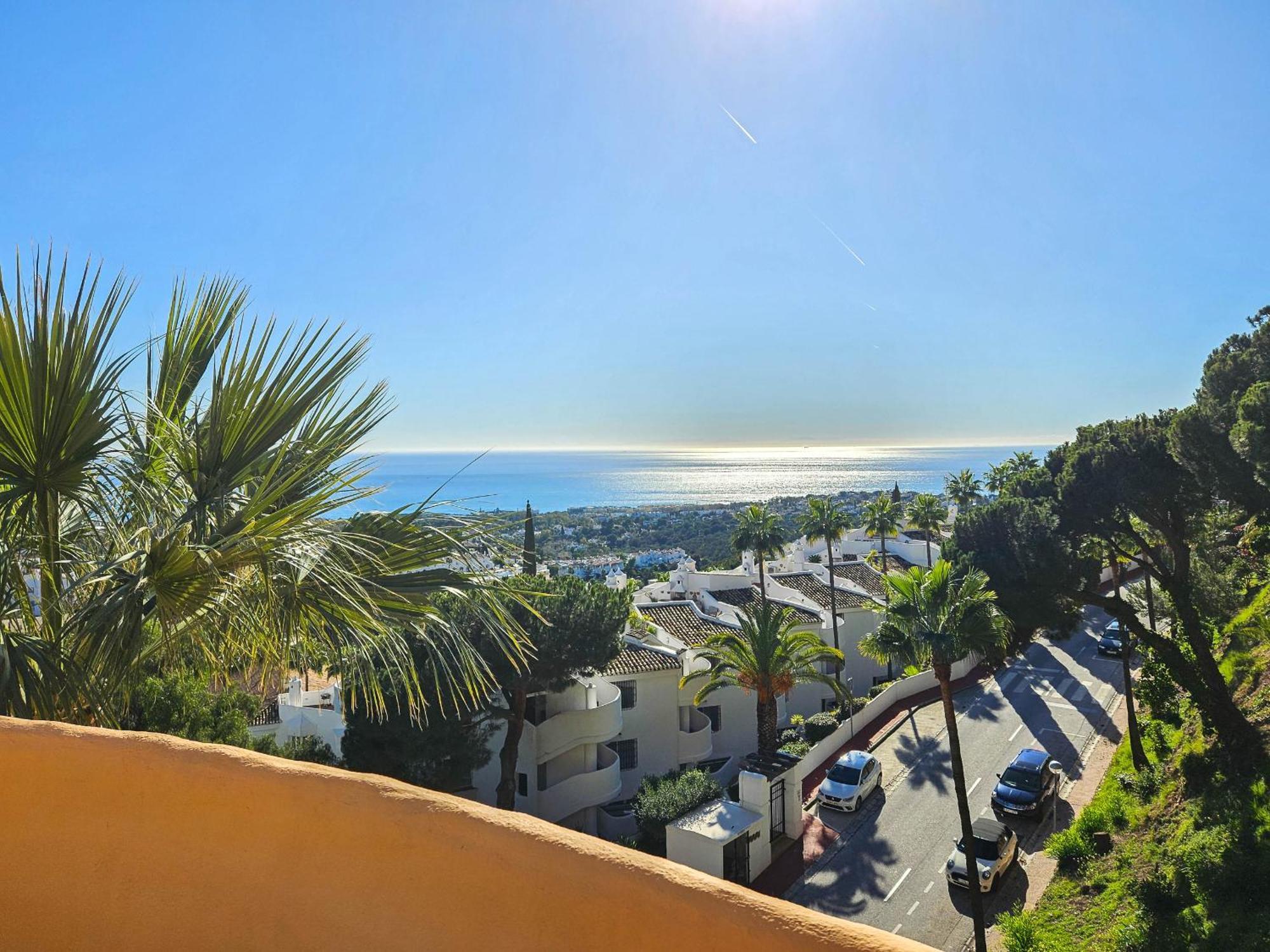 3 Bedroom Penthouse Apartment In Calahonda MIJAS COSTA Exterior photo